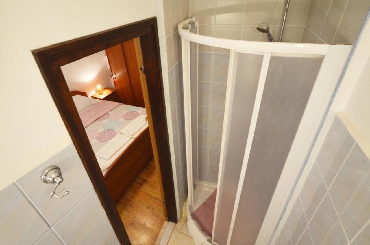 Andronella Studios Ровинь Экстерьер фото